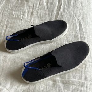 Rothy’s black original slip on sneaker size 9.  Good used condition